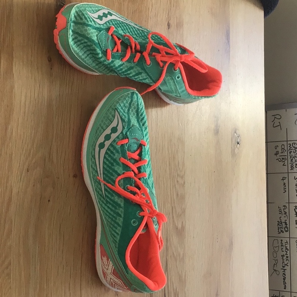 Saucony women’s track spike shoes size9